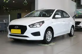 解读现代瑞纳，小保养273元，4.99万可入手，遮风挡雨很划算图片