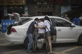 网约车司机：到处在抓车，合规高成本，只好说再见图片