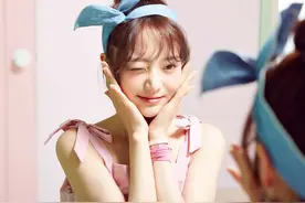 镜子中的自己美若天仙，照片缺脸歪嘴斜？哪个才是我的真实容貌？图片