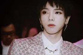 平台再度瘫痪，千万粉丝塌房，华晨宇张碧晨用实力拉了郑爽一把图片