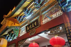 敦煌夜市因为《极挑》火了！美食垂涎欲滴，价格却让人望而却步图片