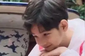 杨烁的中国父母“打击式教育”被大家声讨，现在杨雨辰怎么样了？图片
