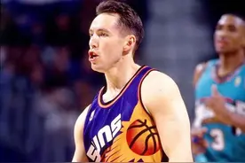 可能永远无法退役球衣的巨星，霍华德太倒霉，榜首曾拿MVP图片