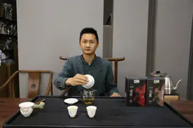 制茶不辍，初心如磐｜稀白杯《中国明星制茶师》洪辉龙图片