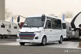 这才是老百姓的五菱房车，仅15.8万，全家游玩不用住酒店图片