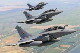 豪横！印度怕空军飞机不够摔的，一口气买了450架战斗机图片