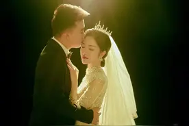 千万粉网红高调完婚！新娘颜值太惊艳，赵本山女儿也在婚礼现场图片