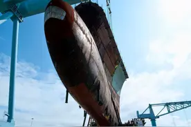 印航母第二次试航磕头不止，设计问题？没装拦阻索配重不均酿喜剧图片