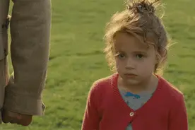 4岁女孩“夺命电梯”事件曝光：父母一时疏忽，孩子一生遗憾图片