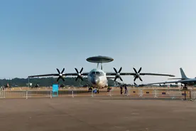 长空千里眼 云端中军帐——中国预警机家族从航空工业腾飞图片