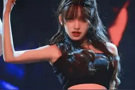 2020春季最火发型“欧美风高马尾”，谁看了都会心动图片