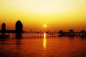 明天海南股正宗标的ST基础，持有到2025年，至少30元以上图片