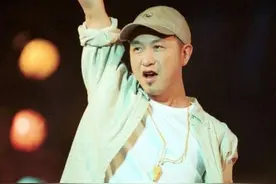 18年前，高枫预测到自己死期，在母亲手心写下“死”字，淡定离去图片