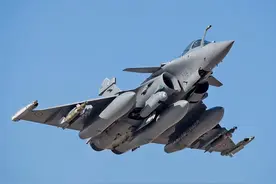 法国突然变大方了，要把阵风生产线开在印度，前提是购买100架图片