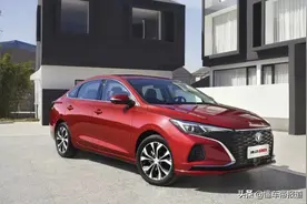 新车｜竞争帝豪GL，长安新款逸动PLUS配置公布，换新方向盘图片