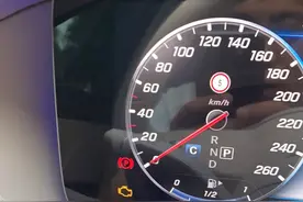 差一天提车，同一种故障！又是奔驰S350！90万买的新车，一个月竟有三处故障图片