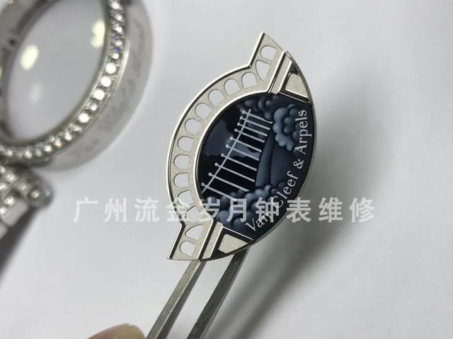 揭秘满钻情人桥，如何拯救跑偏的男同学