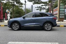 16.48万喜提福特锐际，2.0T动力真猛，就是油耗略高，这价格如何图片