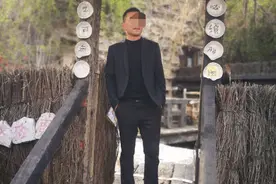 男子被查酒驾落水身亡，家属：他扑腾了7秒，交警不救用手电筒照图片