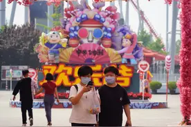 北京欢乐谷恢复开园，室内项目与部分大型项目暂不开放图片