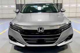 新款雅阁已曝光，这次会在国内上2.0T吗，且来细细分析一下图片