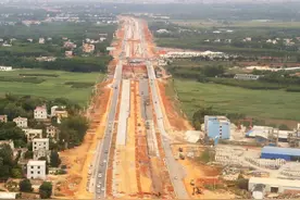 北海市这条交通大动脉，不是一般的宽敞，以后再也不怕堵车了图片