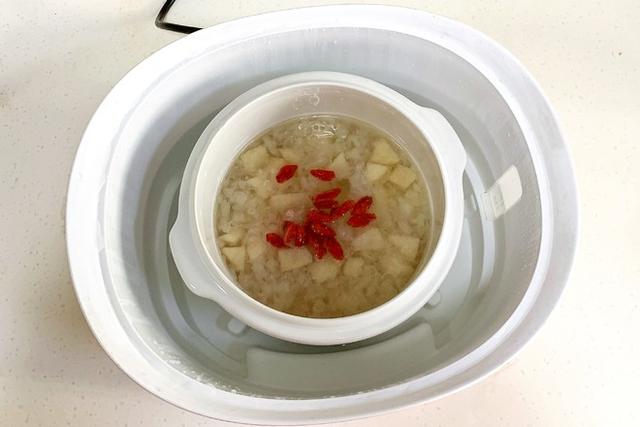 女人多久吃一次燕窝好 女人吃燕窝多久有效果 女人多久吃一次燕窝好 女人吃燕窝多久有效果