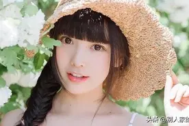 女人这样和你开玩笑，就是在“撩”你，而不是闲得慌图片