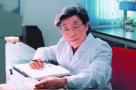 父亲为毛主席挚友，母亲为毛主席操办婚礼，受主席教诲，成为院士图片