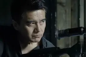 2008年，许亚军和第四任妻子张澍结婚了，还给他生了两个儿子图片