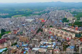 藤县第一大镇，街区繁华，经济较强，是无籽西瓜种植基地图片