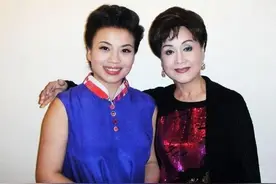 她是国家一级演员，连登25年春晚，52岁无儿无女，无人敢娶？图片