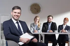 面试官：“清”字少一笔是什么字？学渣小伙被轻视，却智答被录用图片