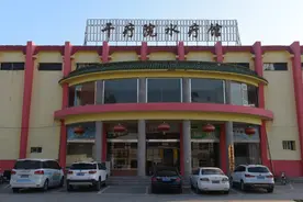 打卡美丽乡村｜在40℃的温泉泳池里游泳，是种什么体验图片