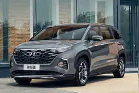 20万内的合资滑门MPV，现代库斯途真的超值又好用？图片