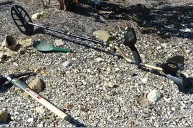 金属探测仪图片