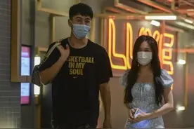 加场票仍难求，记者探访影院，“久别重逢”武汉人热情超预期图片