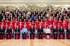 联播+丨全运会开幕！回顾总书记与体育健儿的温暖瞬间图片