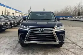 开了三年还卖原价？带你看看雷克萨斯LX570，被炒到170万了图片