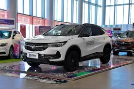 好停车的SUV，油耗表现不输日系合资对手，带你看别克昂科拉图片