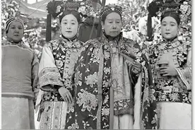 清朝照片：光绪帝后宫没有三千美人，只有驼背的皇后，肥胖的妃子图片