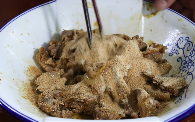 羊排这样做太好吃了，香味扑鼻，没有羊骚味，步骤详细简单易做