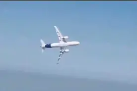 狂暴试飞！德媒赞叹C919空中转体90度，德网友：难怪欧洲航空要买图片