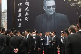 台湾“江湖大佬”陈建文出殡！香车美女齐聚图片