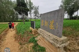 河南小县城里的“野景点”，空有千年历史，是城市名片却一片荒芜图片