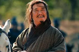 庞统告诉刘备：诸葛亮不靠谱！刘备充耳不闻，结果后悔不已图片
