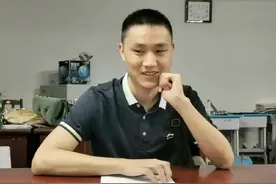 牛人：他从清华退学，选择复读，今年高考又考了699分图片