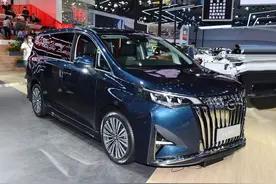 传祺M6大师版首发，外观十分霸气，2+2+3座椅布局图片