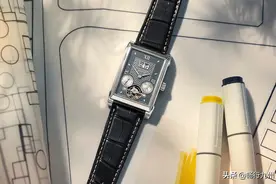 朗格推出 Cabaret Tourbillon Handwerkskunst 停秒陀飞轮腕表图片