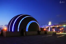 小说：他刚刚完成布防，第一波丧尸潮就来了，惨嚎此起彼伏图片